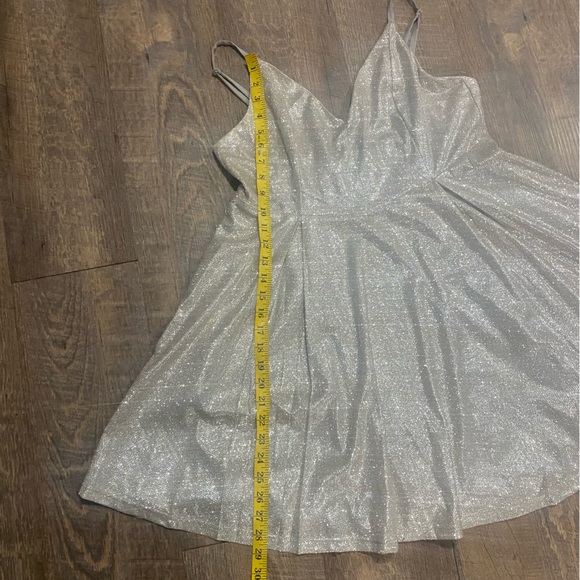 GUC Lulu’s lookout weekend sparkly gold skater dress with pockets size XL - Picture 7 of 14